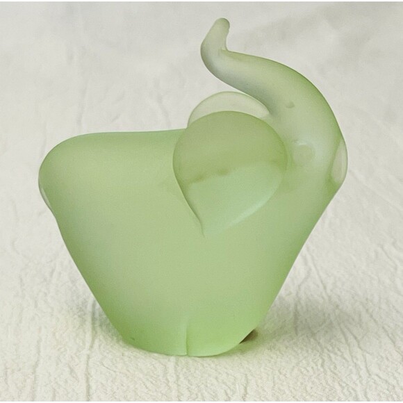 Satin Frosted Art Glass Abstract Elephant Paperweight Trunk Up Green 3" tall - Picture 1 of 12